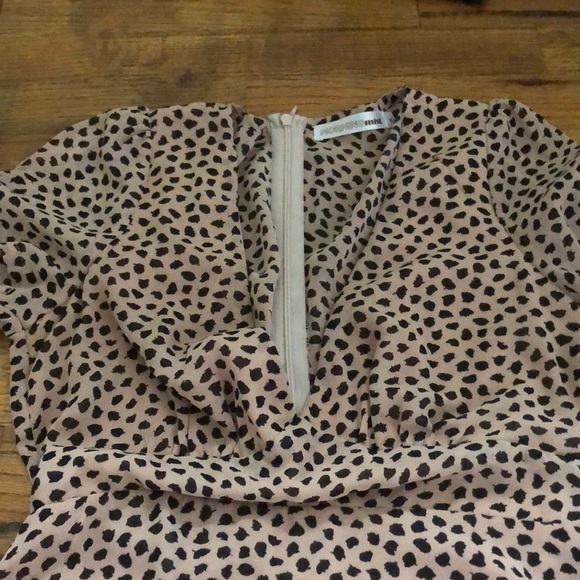 Cheetah cap sleeve mini dress - Picture 2 of 3